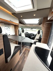 Fahrzeugbild Weinsberg CaraCompact EDITION PEPPER 600 MF AHK, Dachklima, Solaranlage #9