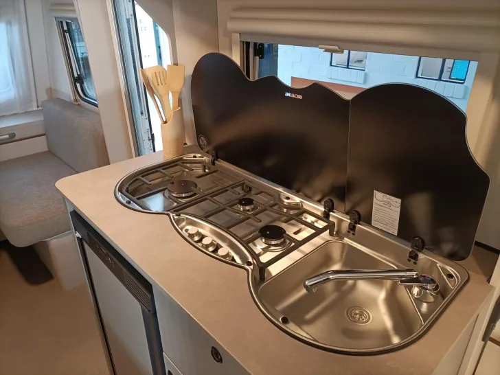 Fahrzeugbild LMC Sassino 460 E MJ27 Januar 2027 Verfügbar #9