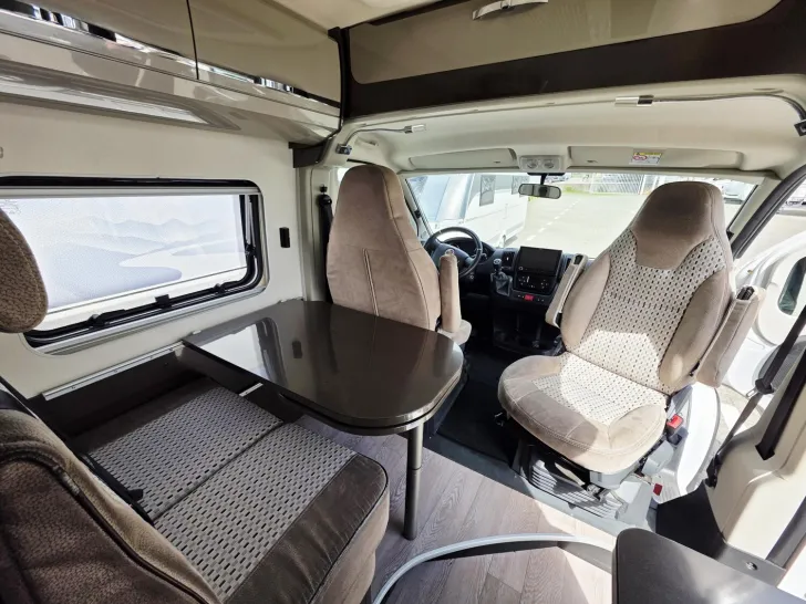 Fahrzeugbild Hobby Vantana K 65 ES Cooler Campervan aus 1. Hand #17