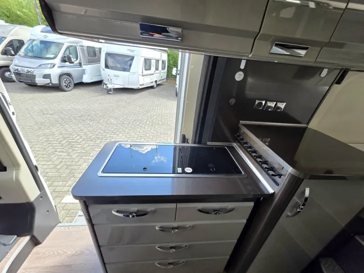 Fahrzeugbild Hobby Vantana K 65 ES Cooler Campervan aus 1. Hand #21
