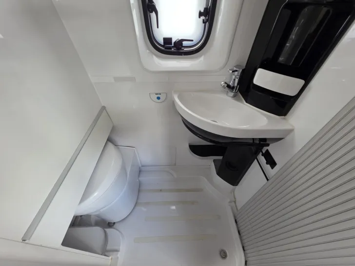 Fahrzeugbild Hobby Vantana K 65 ES Cooler Campervan aus 1. Hand #28