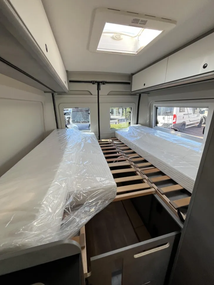 Fahrzeugbild Crosscamp ELMNT 6.4 ES Peugeot #7