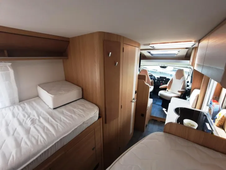 Fahrzeugbild LMC Cruiser V 646 G Verfüg./AHK/SAT/NAVI #5