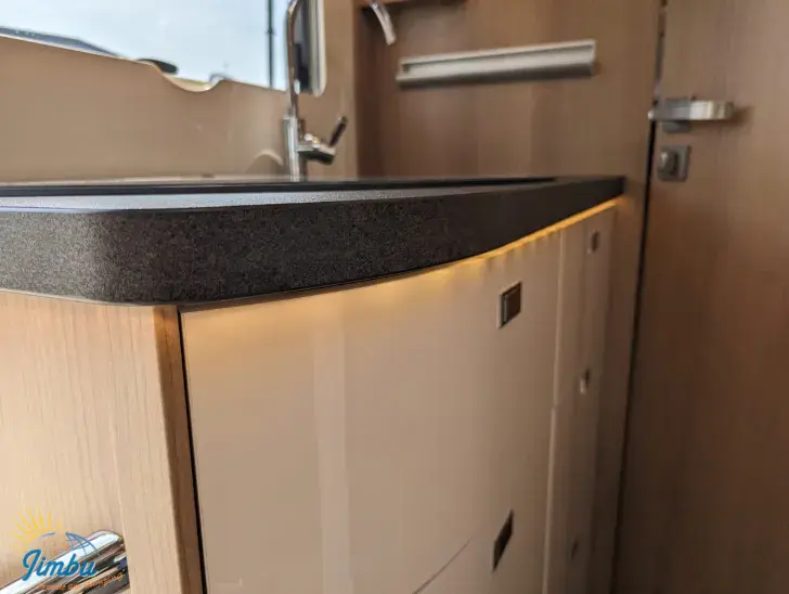 Fahrzeugbild Malibu T 430 LE #16