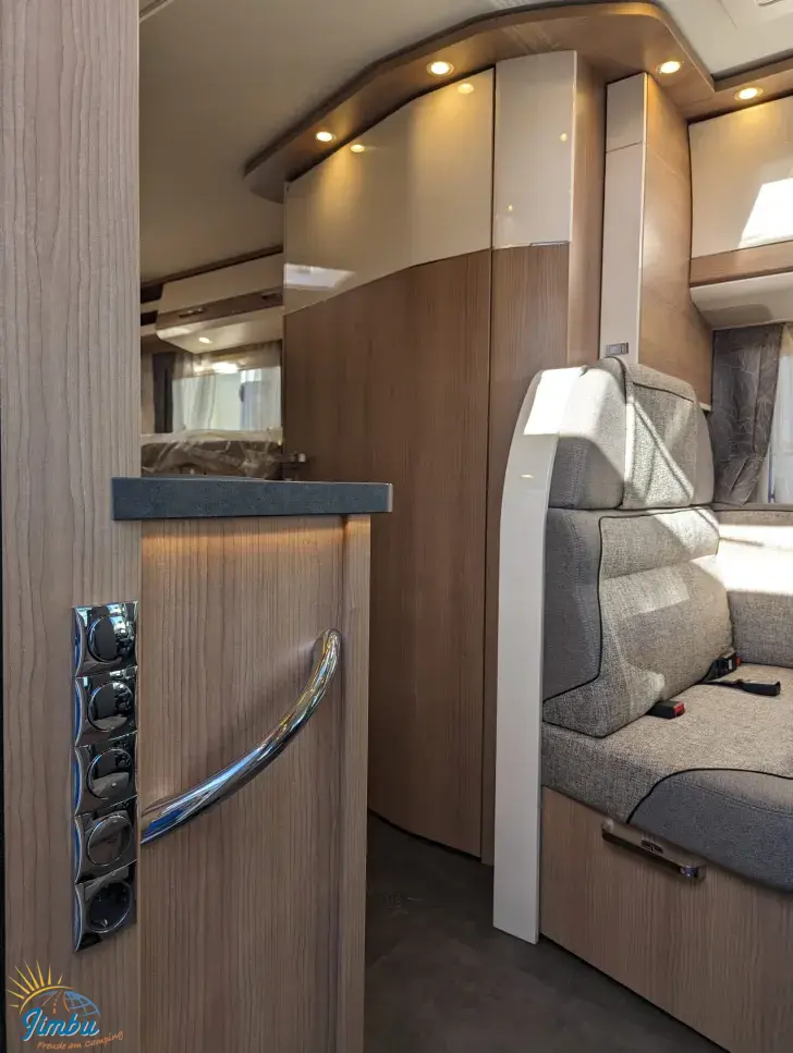Fahrzeugbild Malibu I 430 LE #10