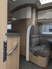 Fahrzeugbild Malibu I 430 LE #17