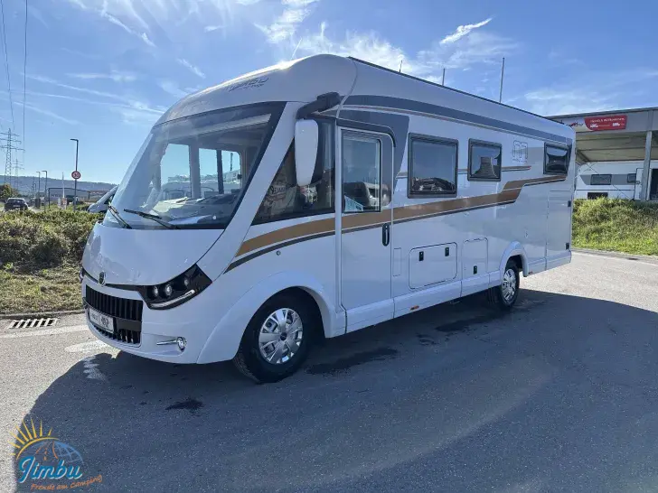 Fahrzeugbild Malibu I 490 LE #2