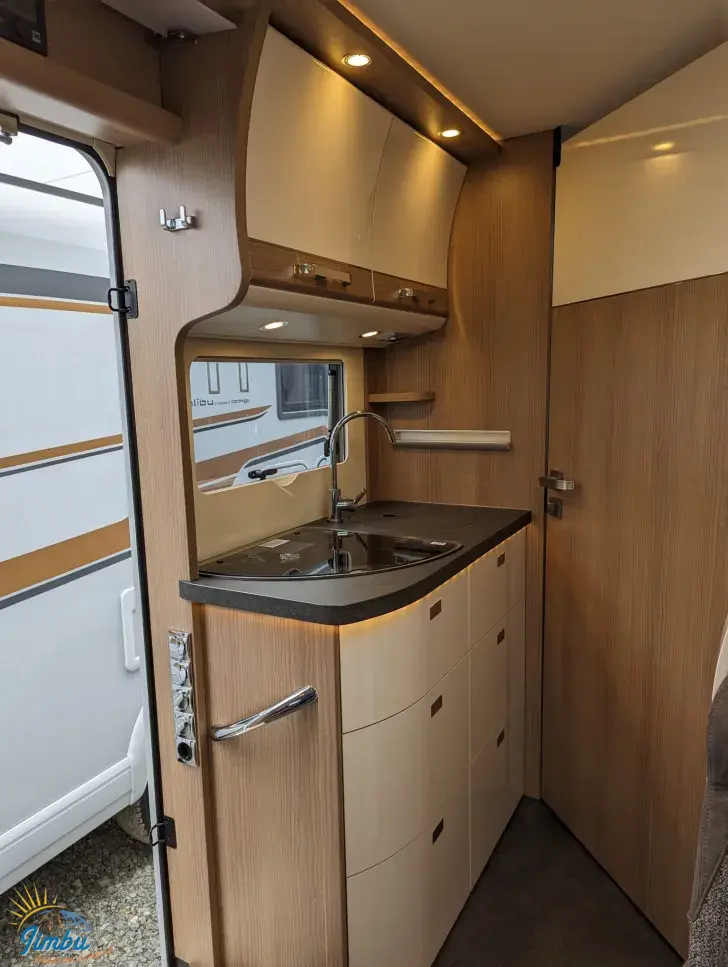 Fahrzeugbild Malibu T 430 LE #18