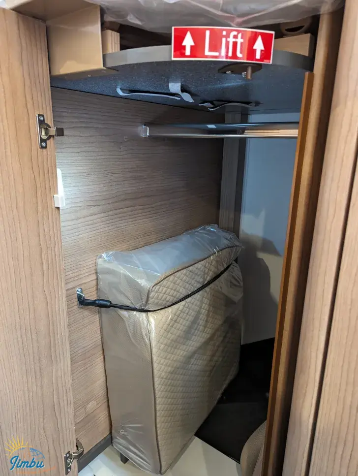 Fahrzeugbild Malibu T 430 LE #22