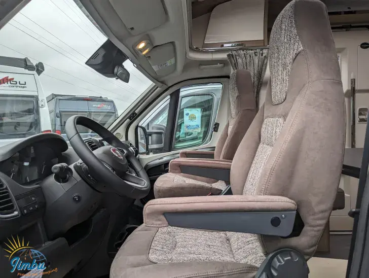 Fahrzeugbild Malibu T 430 LE #35