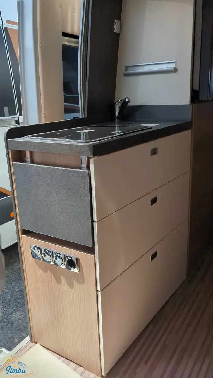 Fahrzeugbild Malibu Van Comfort 600 DB charming GT skyview #11