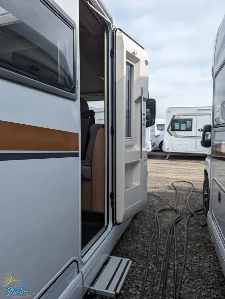 Fahrzeugbild Malibu I 430 LE #4