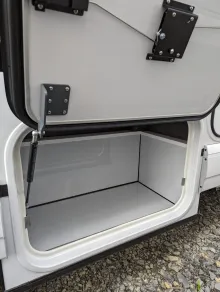 Fahrzeugbild Malibu I 430 LE #36