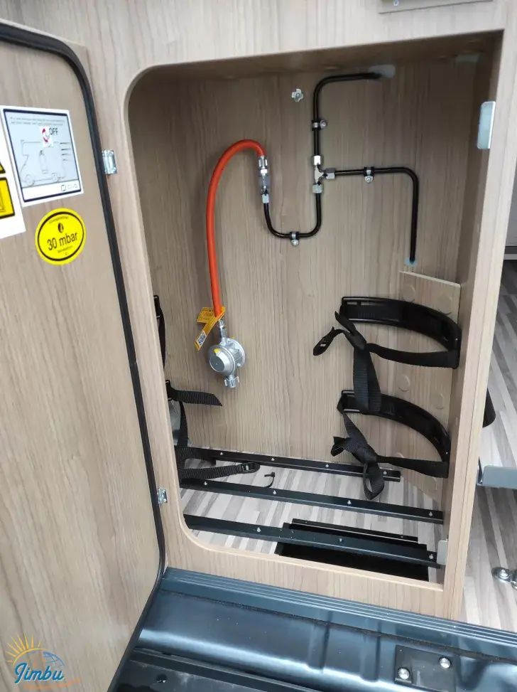Fahrzeugbild Malibu Van First Class - Two Rooms 640 LE RB charming GT skyview #8