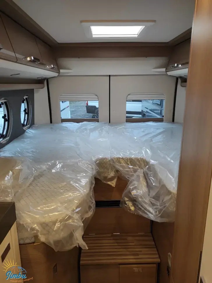 Fahrzeugbild Malibu Van First Class - Two Rooms 640 LE RB charming GT skyview #12