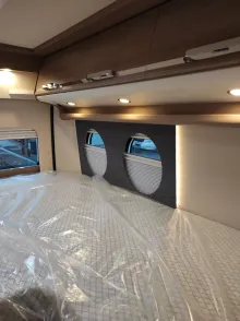 Fahrzeugbild Malibu Van First Class - Two Rooms 640 LE RB charming GT skyview #13