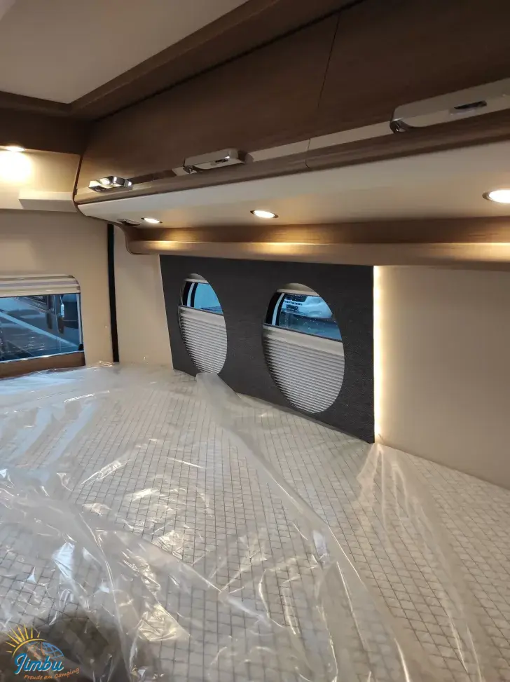 Fahrzeugbild Malibu Van First Class - Two Rooms 640 LE RB charming GT skyview #13