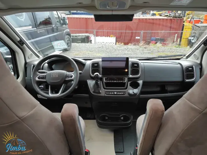 Fahrzeugbild Malibu Van First Class - Two Rooms 640 LE RB charming GT skyview #20