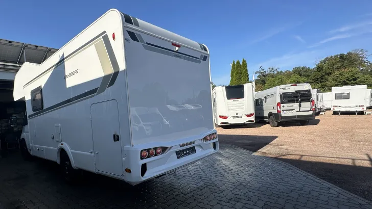 Fahrzeugbild Weinsberg CaraHome 700 DG #4