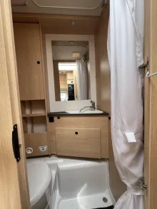 Fahrzeugbild Sunlight Sub TS 67 *Hubbett*Markise*großer Kühlschrank* #16