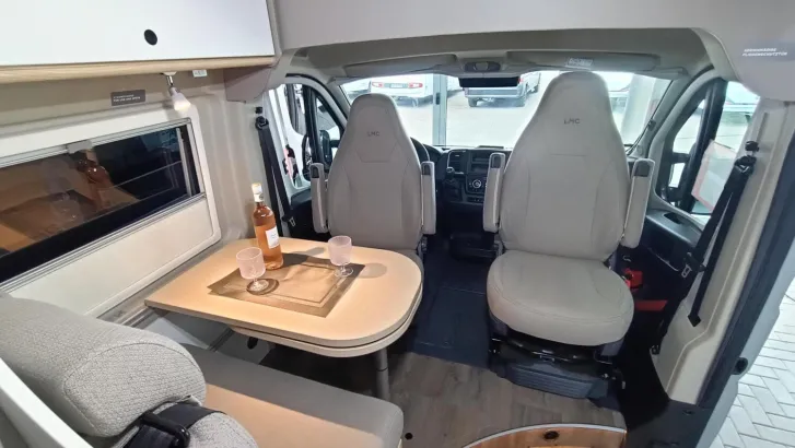 Fahrzeugbild LMC Innovan Pure 640 Citroen #13