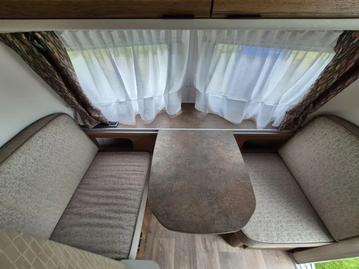 Fahrzeugbild Hymer Eriba Eriba Touring 430 Einzigartig mit 2 Sitzgruppen #7