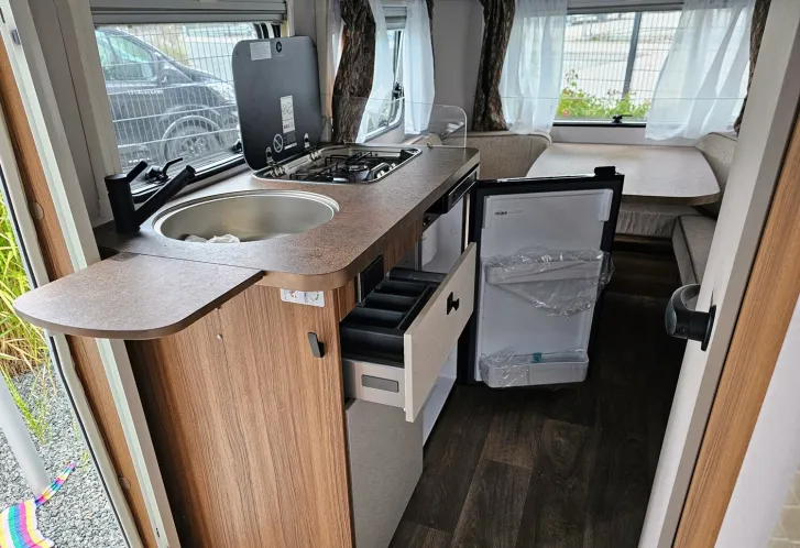 Fahrzeugbild Hymer Eriba Eriba Touring 430 Einzigartig mit 2 Sitzgruppen #11