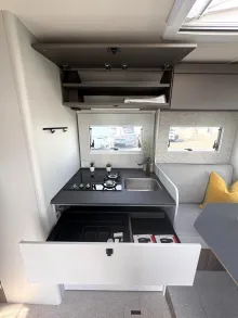 Fahrzeugbild LMC Cruiser 750 EF #11
