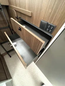 Fahrzeugbild LMC Cruiser 750 EF #25