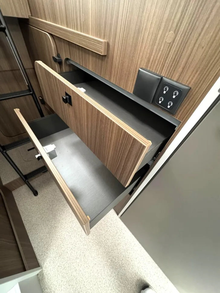 Fahrzeugbild LMC Cruiser 750 EF #25