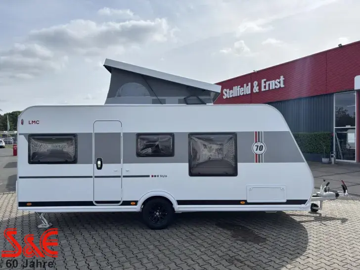 Fahrzeugbild LMC Style 450 D #1