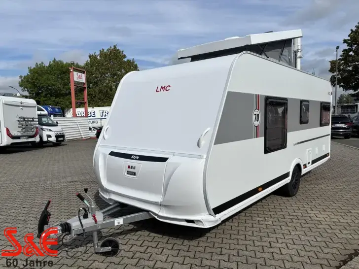 Fahrzeugbild LMC Style 450 D #3
