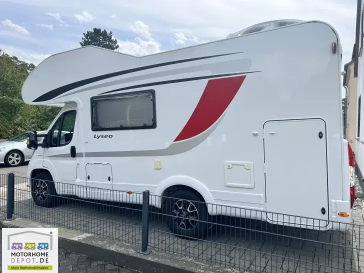 Fahrzeugbild Bürstner Lyseo Time A 660 G 6 Sitzpl., Aufbauklima, SAT/TV #18