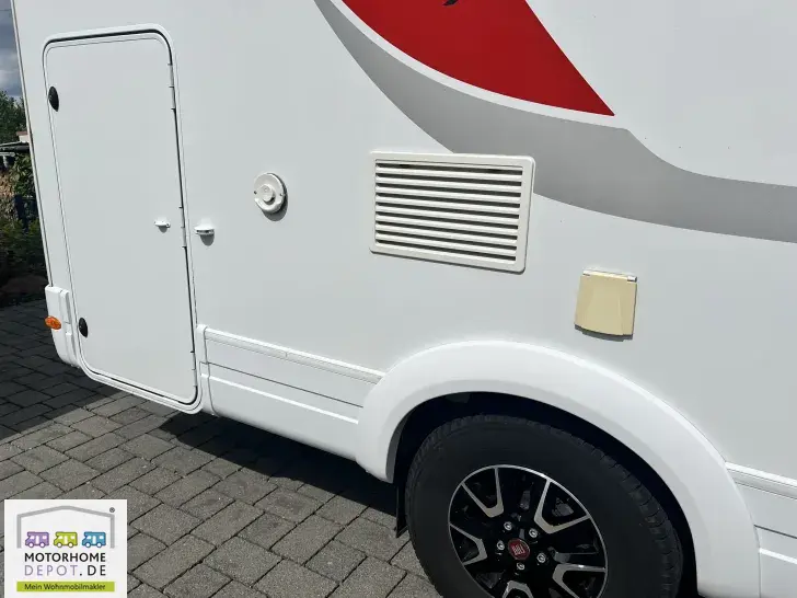 Fahrzeugbild Bürstner Lyseo Time A 660 G 6 Sitzpl., Aufbauklima, SAT/TV #27