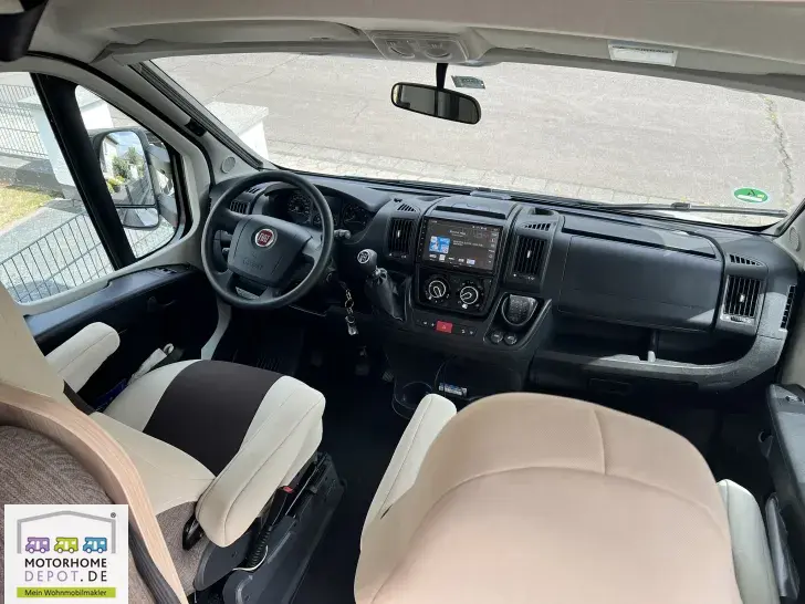 Fahrzeugbild Bürstner Lyseo Time A 660 G 6 Sitzpl., Aufbauklima, SAT/TV #39