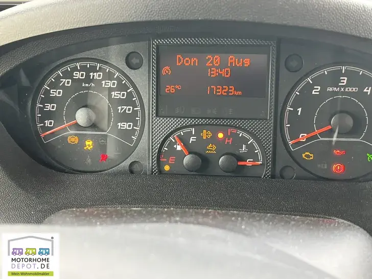 Fahrzeugbild Bürstner Lyseo Time A 660 G 6 Sitzpl., Aufbauklima, SAT/TV #40