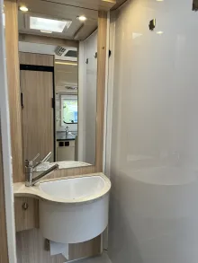 Fahrzeugbild Bürstner Lyseo Time A 660 G 6 Sitzpl., Aufbauklima, SAT/TV #61