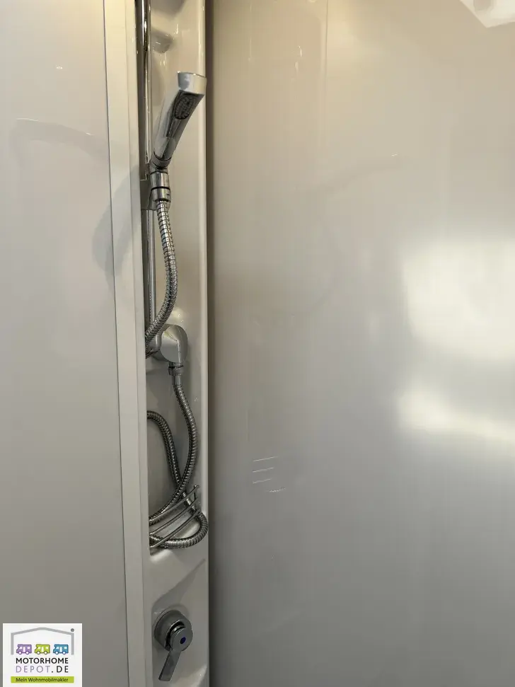 Fahrzeugbild Bürstner Lyseo Time A 660 G 6 Sitzpl., Aufbauklima, SAT/TV #62