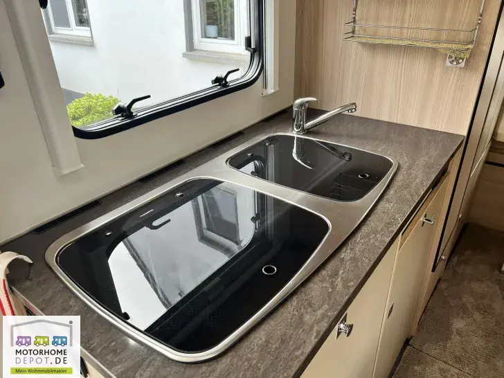 Fahrzeugbild Bürstner Lyseo Time A 660 G 6 Sitzpl., Aufbauklima, SAT/TV #63