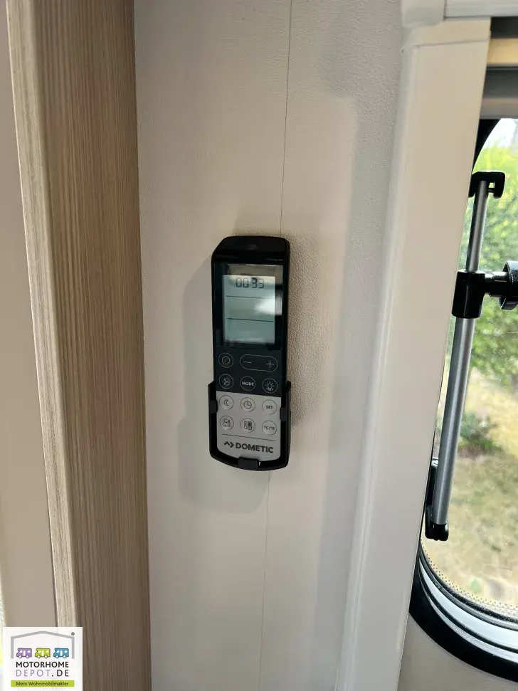 Fahrzeugbild Bürstner Lyseo Time A 660 G 6 Sitzpl., Aufbauklima, SAT/TV #69