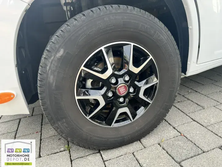 Fahrzeugbild Bürstner Lyseo Time A 660 G 6 Sitzpl., Aufbauklima, SAT/TV #84