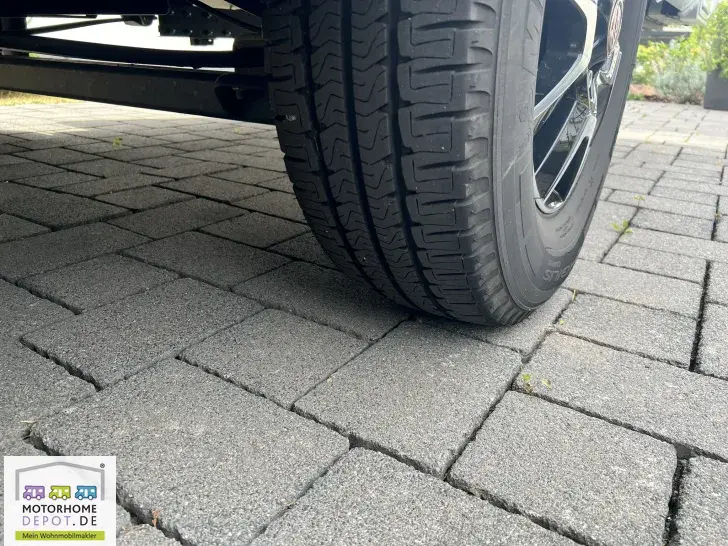 Fahrzeugbild Bürstner Lyseo Time A 660 G 6 Sitzpl., Aufbauklima, SAT/TV #87