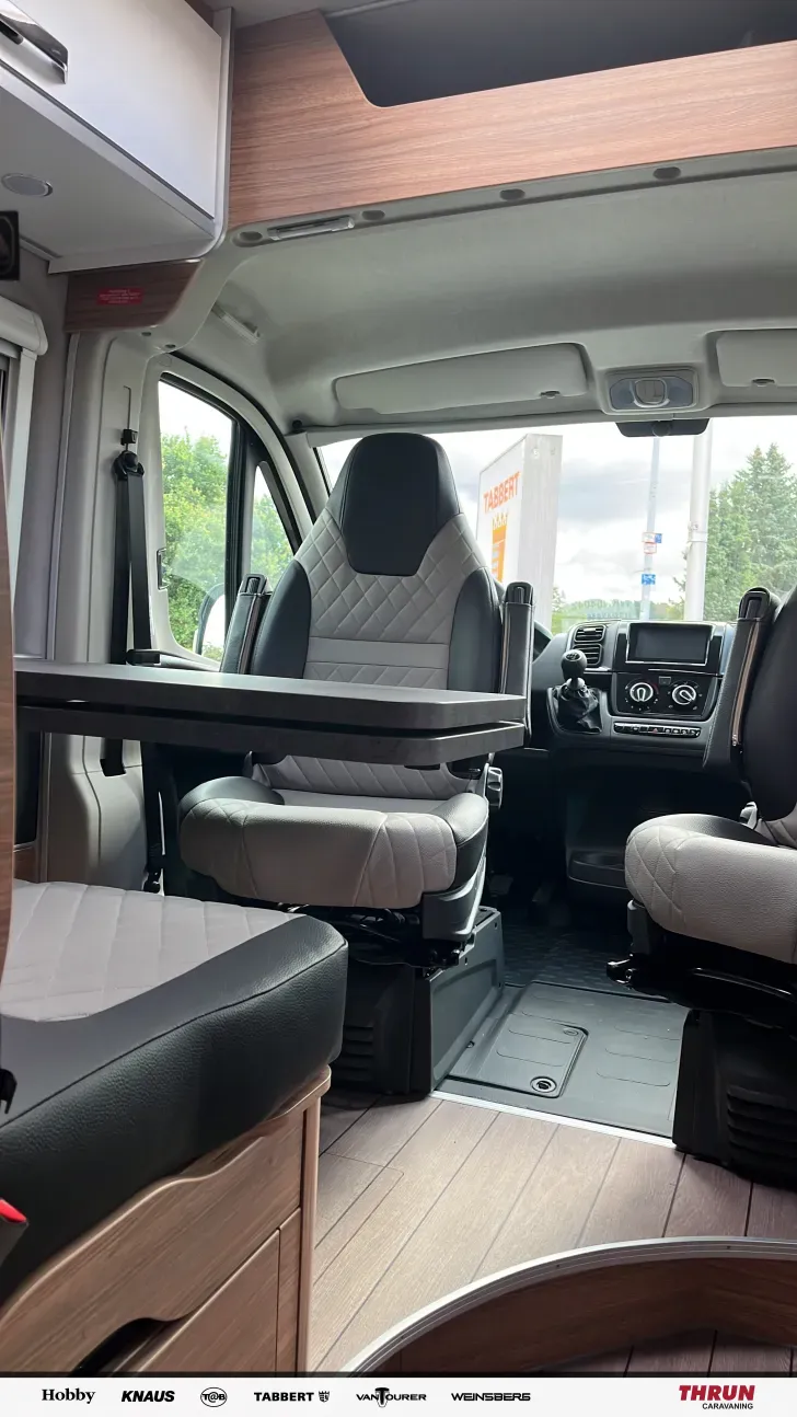 Sicht vorne-hinten Weinsberg CaraBus EDITION FIRE 630 ME Zustand sehr gut
