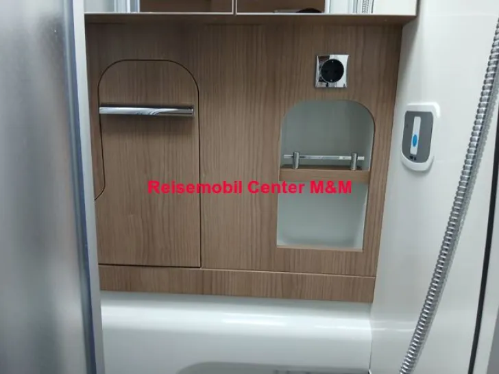 Fahrzeugbild Malibu Van compact 600 LE AHK Markise #11