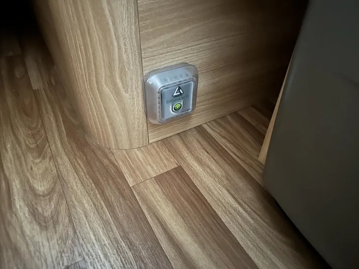 Fahrzeugbild Knaus Südwind 580 EU Einzelbetten, Mover, Markise #13