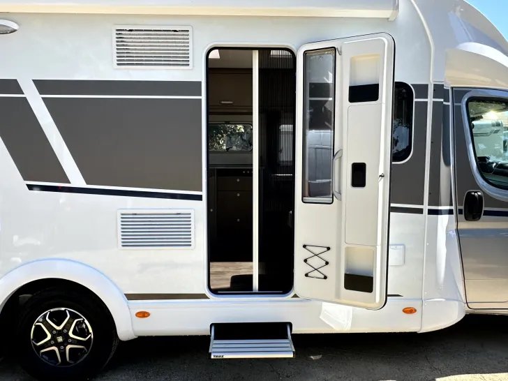 Fahrzeugbild Carado T457 #7