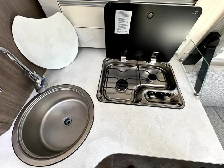 Fahrzeugbild Carado T457 #16