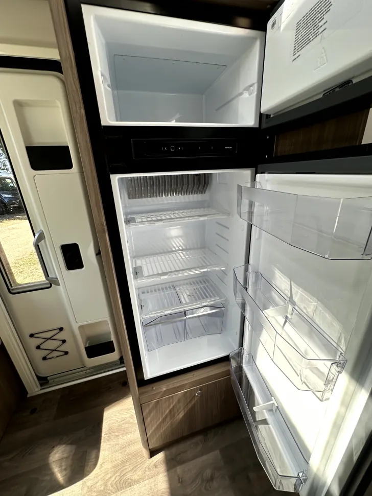 Fahrzeugbild Carado T457 #18