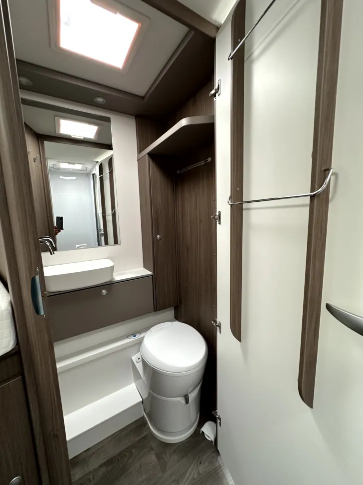 Fahrzeugbild Carado T457 #22