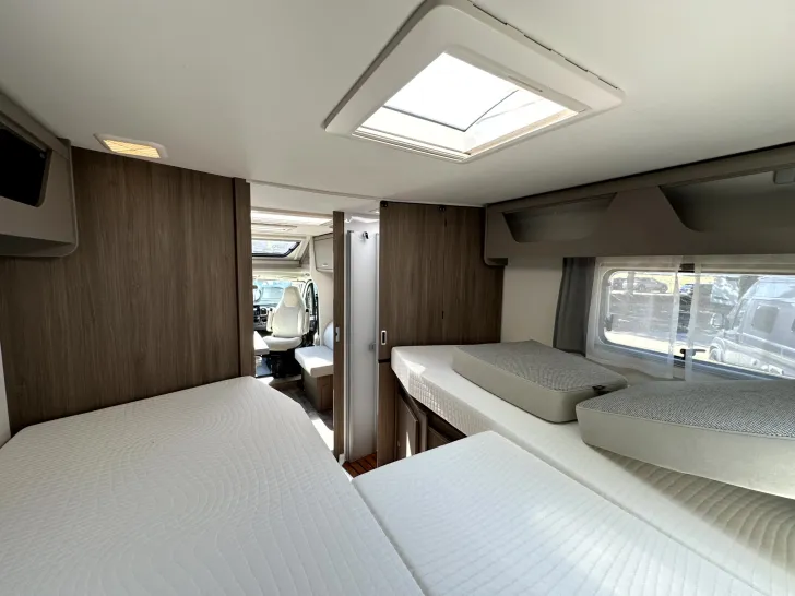 Fahrzeugbild Carado T457 #26
